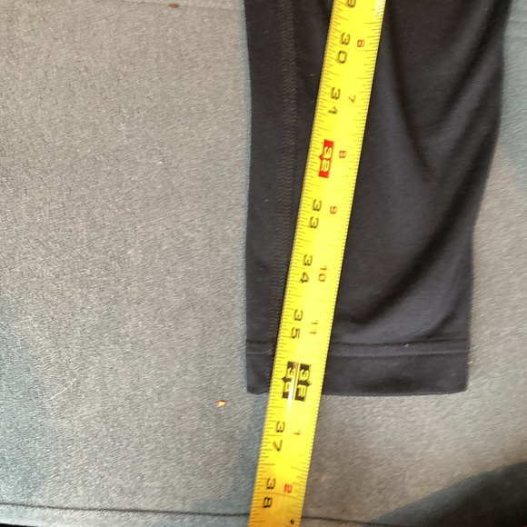 LAST CALL Under Armor fleece-lined leggings - Picture 9 of 11